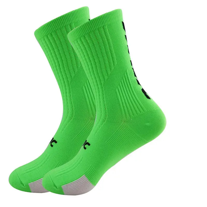 1 Pair Men's Mid-Calf Non-Slip Breathable Warm Running Socks, Polyester 80%, Nylon 20%, Knit Fabric, Alphabet Pattern, with Hand Wash/Dry Clean for Fitness & Cycling